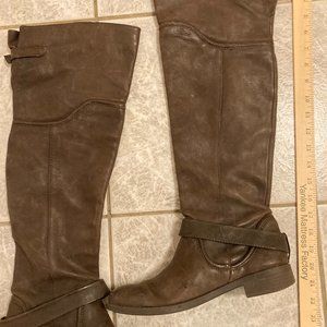 Distressed women's leather riding  boots size 7